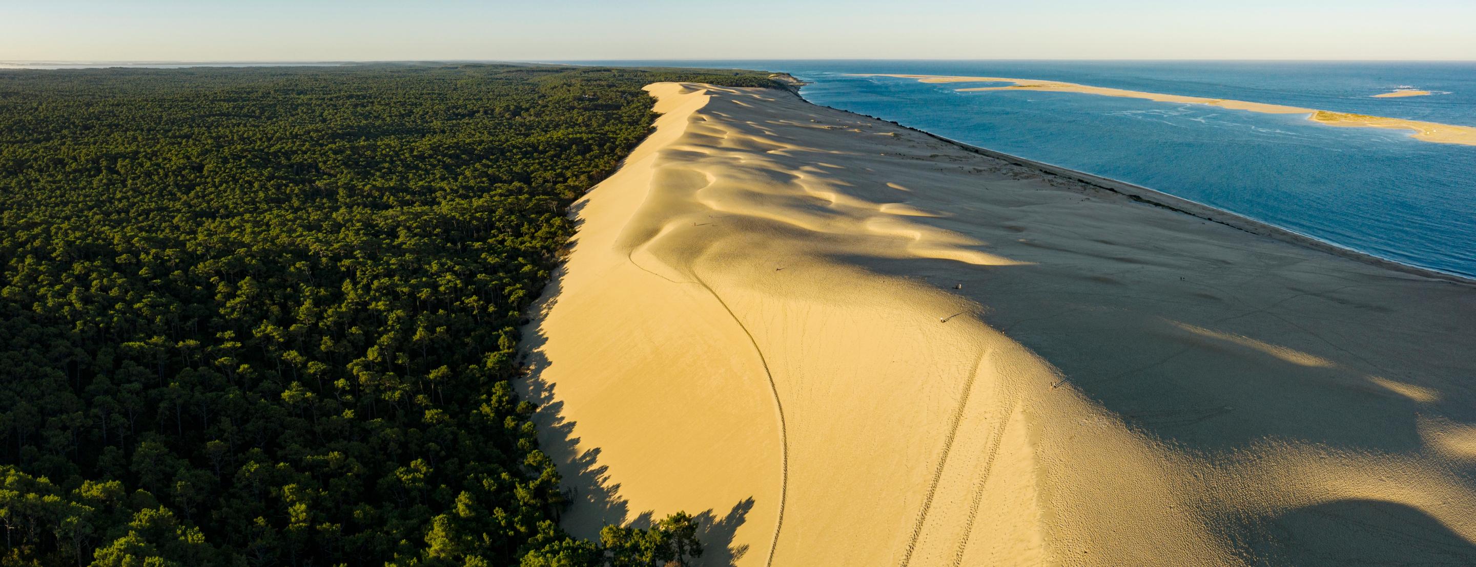 https://a.storyblok.com/f/319768/2880x1108/6d761ef071/hero-dune-du-pilat.jpg
