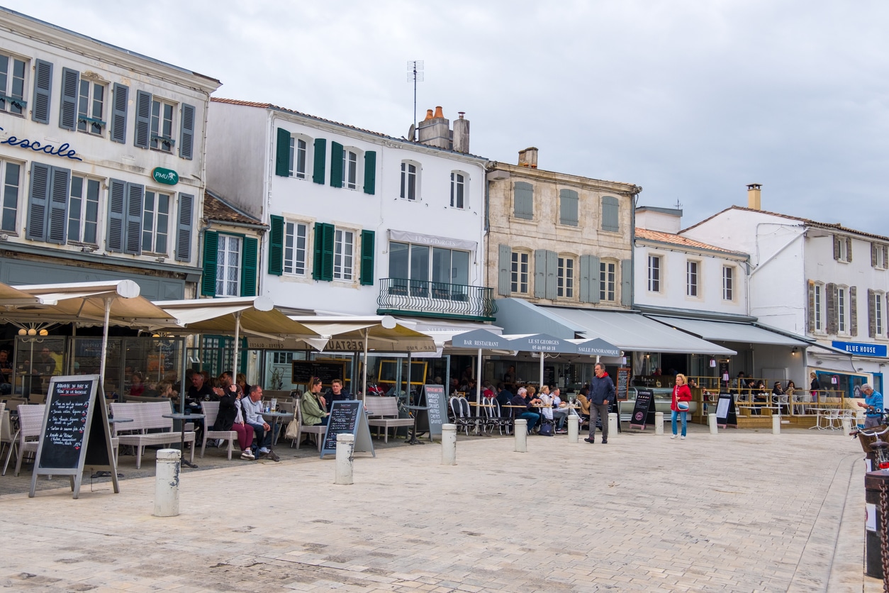 Marche traditionnel à La Flotte village sur l'Ile de Re en France