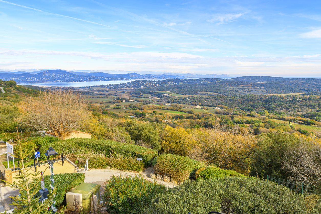 vue depuis le Village de Gassin en Provence sur le golfe de Saint Tropez